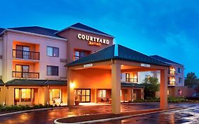 Courtyard Marriott Cleveland Airport North